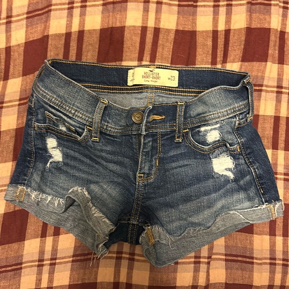 Hollister Pants - Holster Short-Shorts